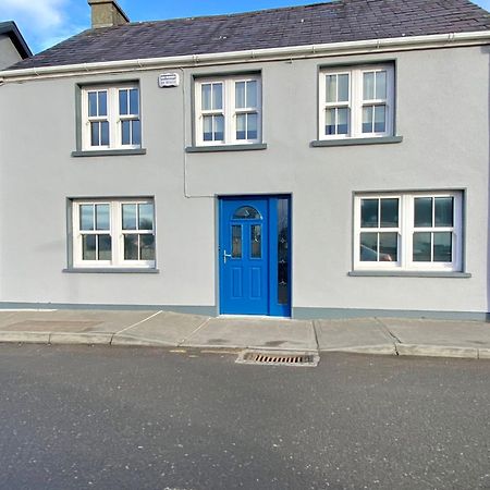 Modern Family Home Castleisland Bagian luar foto