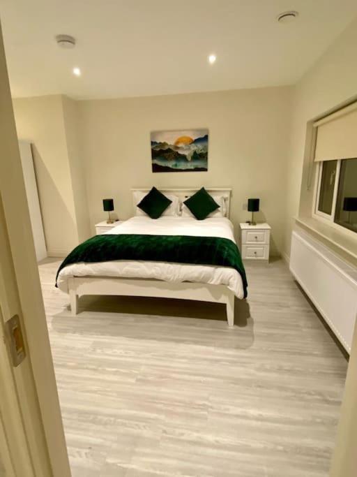 Modern Family Home Castleisland Bagian luar foto
