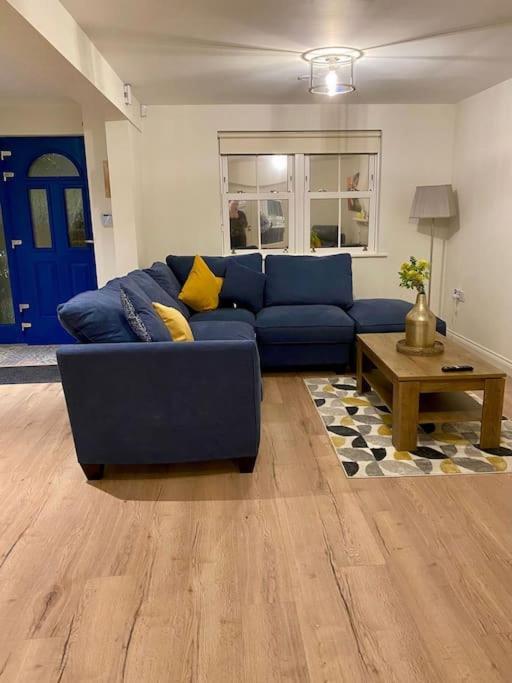 Modern Family Home Castleisland Bagian luar foto